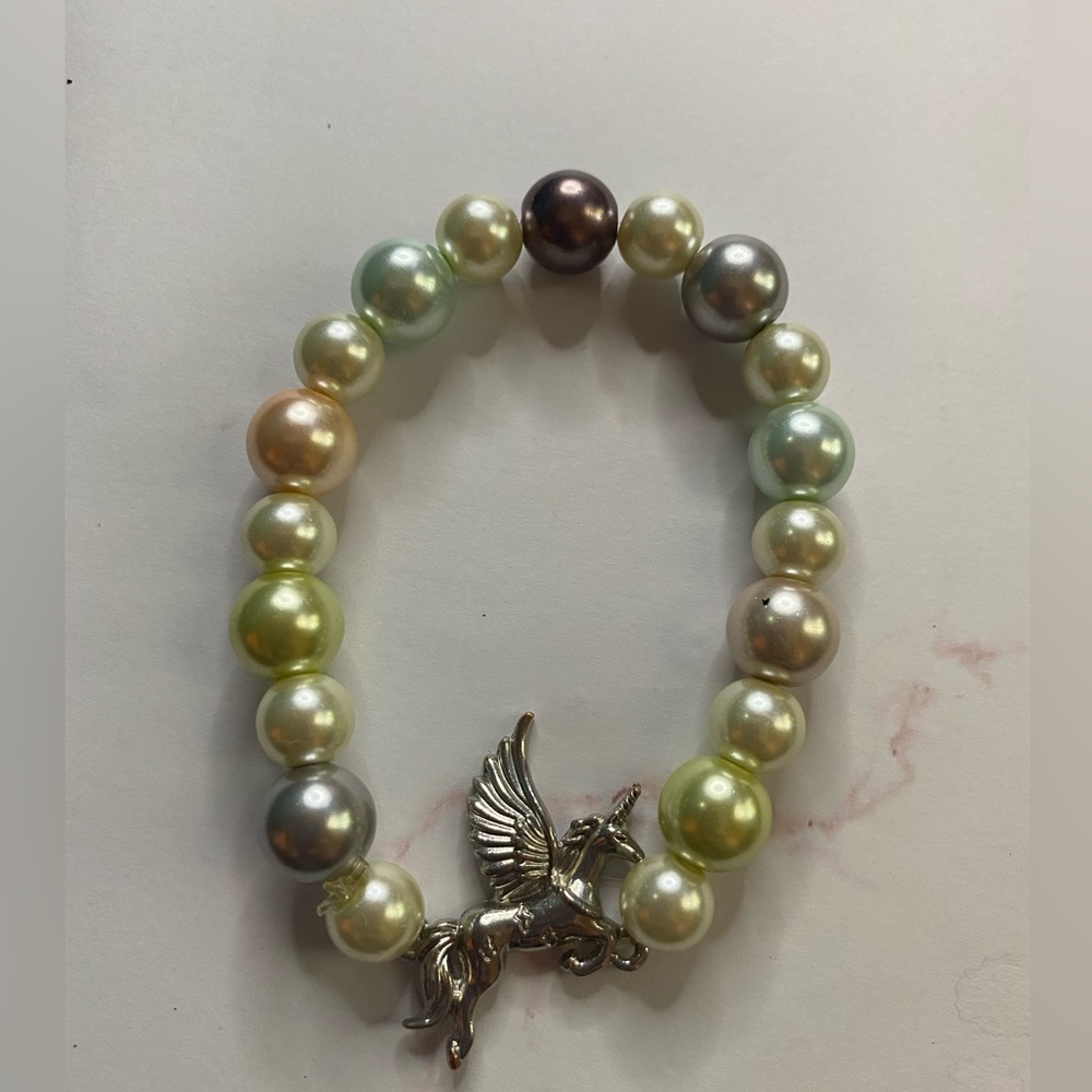 Pegasus with Pearls